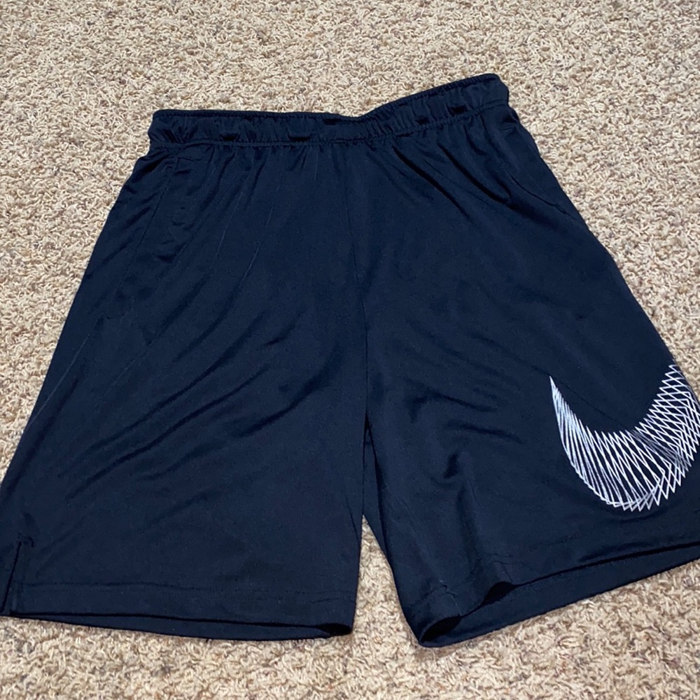 Men’s Black Nike Shorts - Size M